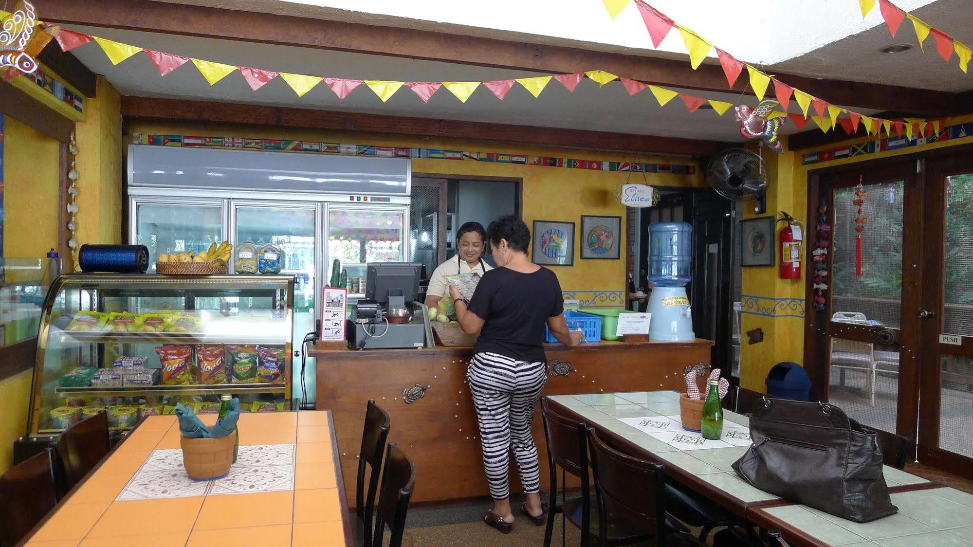 The Mayflower Inn Cebu Exterior foto
